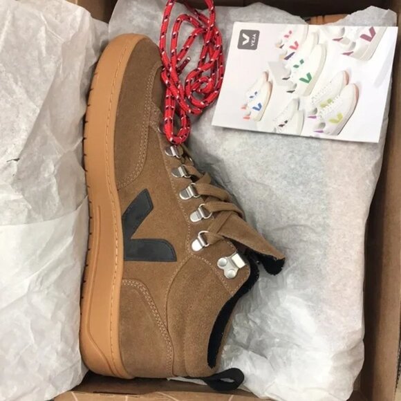 Veja Men's Roraima Sneaker - Picture 7 of 8